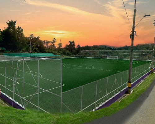 FotografoFoto Inder Medellín:Canchas sintéticas en la ciudad.